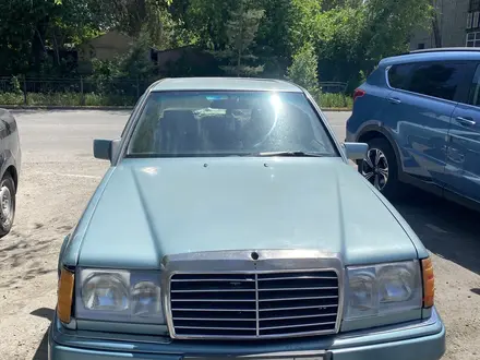 Mercedes-Benz E 230 1991 года за 1 700 000 тг. в Алматы