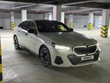 BMW 530 2025 года за 43 000 000 тг. в Уральск – фото 2