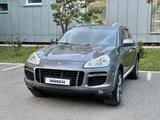 Porsche Cayenne 2007 года за 7 000 000 тг. в Астана