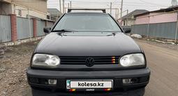 Volkswagen Golf 1994 года за 1 700 000 тг. в Алматы – фото 2
