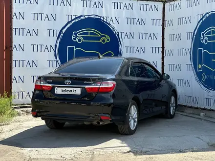 Toyota Camry 2015 года за 8 590 000 тг. в Семей – фото 6