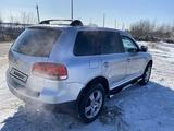 Volkswagen Touareg 2003 года за 4 300 000 тг. в Уральск – фото 4