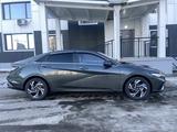 Hyundai Elantra 2023 годаүшін8 800 000 тг. в Усть-Каменогорск – фото 3