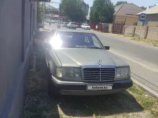 Mercedes-Benz E 260