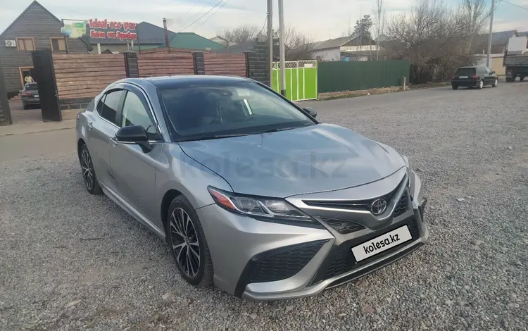 Toyota Camry 2020 годаfor13 000 000 тг. в Шымкент