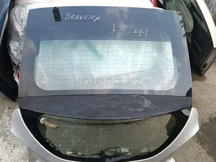 Крышка багажника Hyundai Veloster за 250 000 тг. в Алматы – фото 2