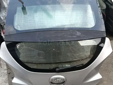 Крышка багажника Hyundai Veloster за 250 000 тг. в Алматы