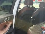 BMW X5 2018 года за 29 000 000 тг. в Актау – фото 4