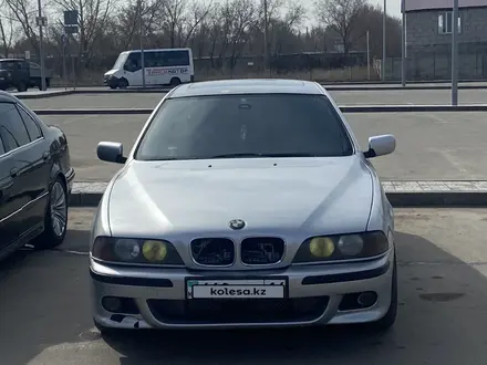 BMW 523 1999 годаүшін3 000 000 тг. в Павлодар