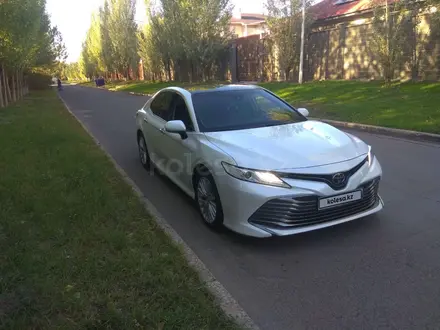 Toyota Camry 2019 года за 18 500 000 тг. в Астана – фото 6