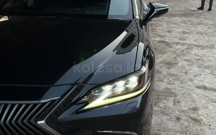 Lexus ES 250 2019 годаүшін21 000 000 тг. в Астана