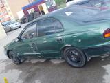 Toyota Carina E 1998 годаүшін1 500 000 тг. в Актобе – фото 3