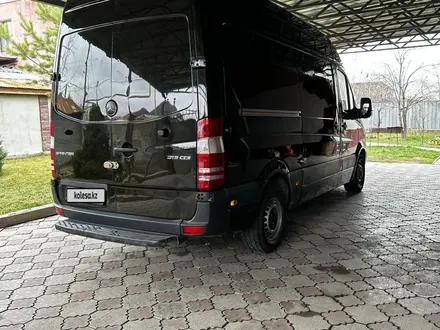 Mercedes-Benz Sprinter 2018 года за 14 300 000 тг. в Алматы – фото 4