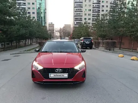 Hyundai i20 2023 года за 7 250 000 тг. в Алматы – фото 2