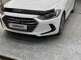 Hyundai Elantra 2018 года за 7 800 000 тг. в Семей