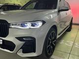 BMW X7 2022 года за 56 000 000 тг. в Астана – фото 2