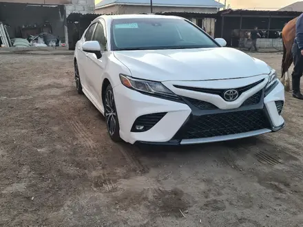 Toyota Camry 2018 года за 7 500 000 тг. в Алматы