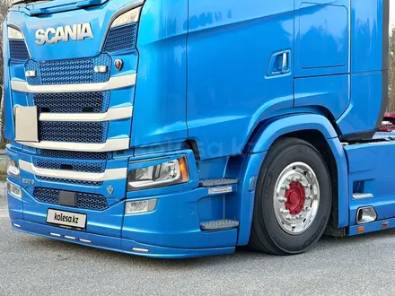 Scania  S-Series 2021 года за 69 000 000 тг. в Алматы – фото 38