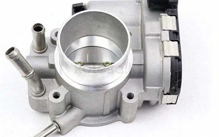 Дросcельная заслонка Hyundai 1.6 351002B150 за 40 000 тг. в Караганда