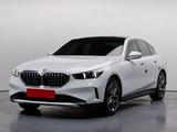 BMW 520 2024 годаүшін26 500 000 тг. в Алматы