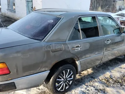 Mercedes-Benz E 230 1992 года за 1 600 000 тг. в Талдыкорган