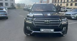 Toyota Land Cruiser 2018 года за 31 000 000 тг. в Астана – фото 2