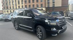 Toyota Land Cruiser 2018 года за 31 000 000 тг. в Астана – фото 4