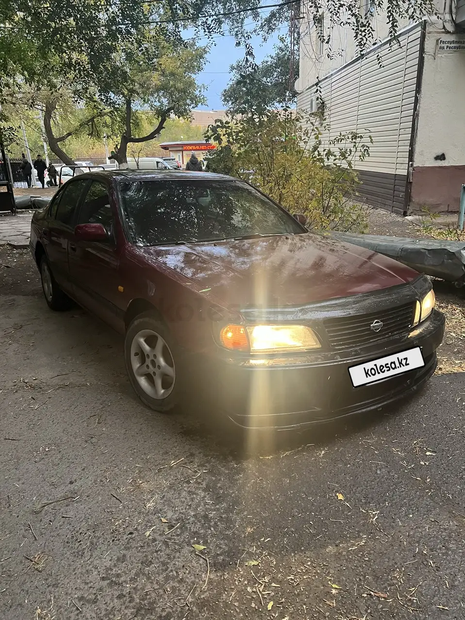 Nissan Maxima, 1996