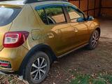 Renault Sandero Stepway 2015 годаүшін3 400 000 тг. в Макинск – фото 4