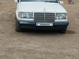 Mercedes-Benz E 200 1992 годаүшін1 600 000 тг. в Сатпаев – фото 3