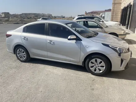 Kia Rio 2021 года за 7 200 000 тг. в Актау – фото 2