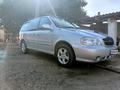 Kia Carnival 2002 года за 3 000 000 тг. в Арысь – фото 3