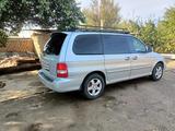 Kia Carnival 2002 года за 3 000 000 тг. в Арысь – фото 4