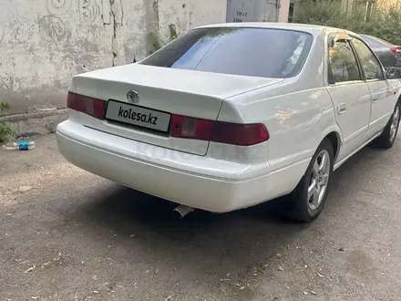 Toyota Camry 1999 года за 3 800 000 тг. в Шымкент – фото 5