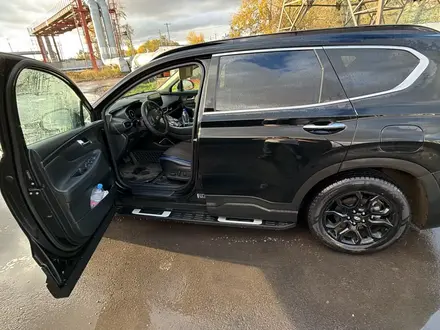 Hyundai Santa Fe 2022 года за 15 000 000 тг. в Петропавловск – фото 6