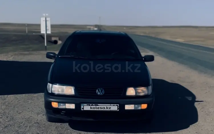 Volkswagen Passat 1995 годаүшін1 650 000 тг. в Семей