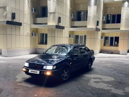 Volkswagen Passat 1995 года за 1 650 000 тг. в Семей – фото 3