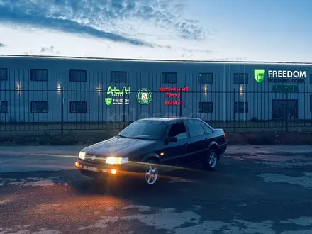 Volkswagen Passat 1995 года за 1 650 000 тг. в Семей – фото 5