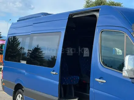 Mercedes-Benz Sprinter 2007 года за 13 200 000 тг. в Алматы – фото 6