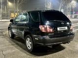 Lexus RX 300 2001 годаfor4 200 000 тг. в Алматы – фото 2