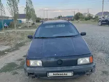 Volkswagen Passat, 1992