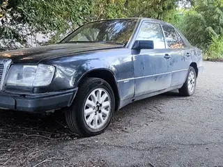 Mercedes-Benz E 260