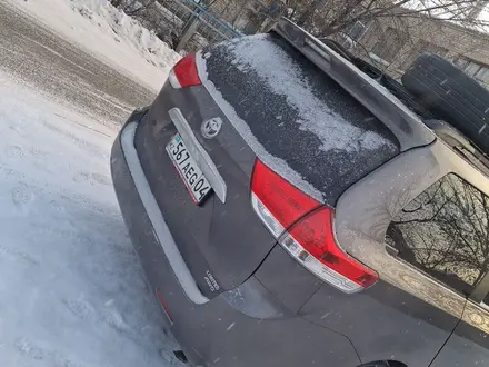 Toyota Sienna 2011 года за 11 000 000 тг. в Актобе – фото 2