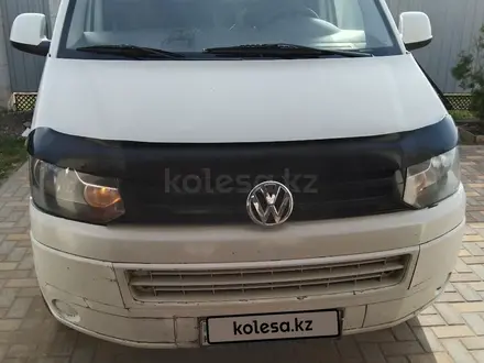 Volkswagen Transporter 2012 года за 8 200 000 тг. в Уральск
