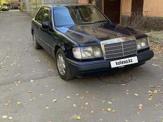 Mercedes-Benz E 260