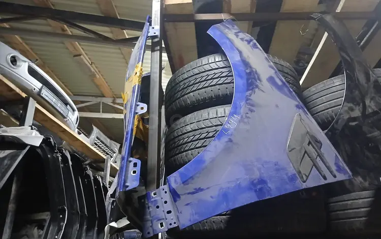 Передние крылья Land Rover Range Rover Sport L494 за 1 000 тг. в Алматы