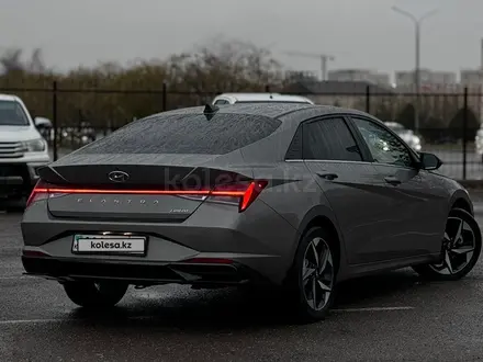 Hyundai Elantra 2022 года за 11 800 000 тг. в Актау – фото 4