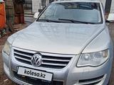 Volkswagen Touareg 2007 года за 6 999 999 тг. в Алматы – фото 4