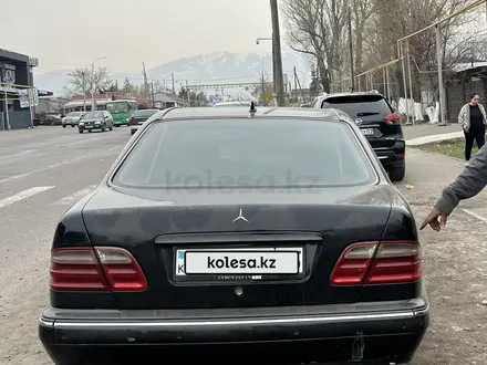 Mercedes-Benz E 430 2000 года за 4 500 000 тг. в Алматы – фото 7