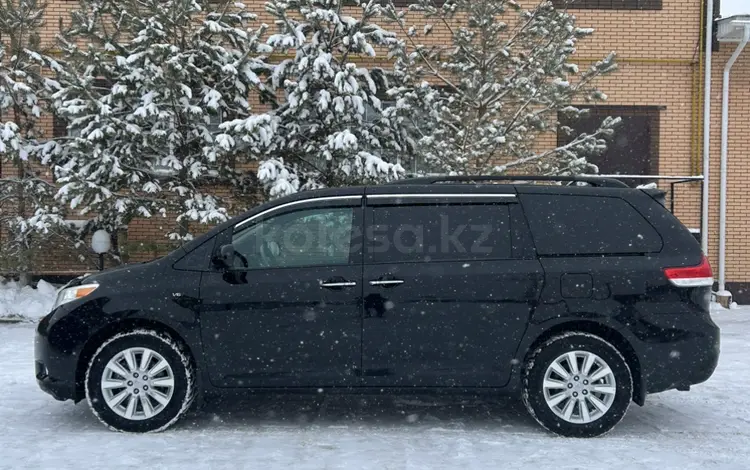 Toyota Sienna 2013 годаүшін8 500 000 тг. в Актобе